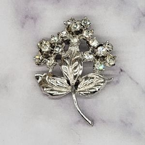 SALE 3 for $30 Gatsby style vintage rhinestone floral brooch